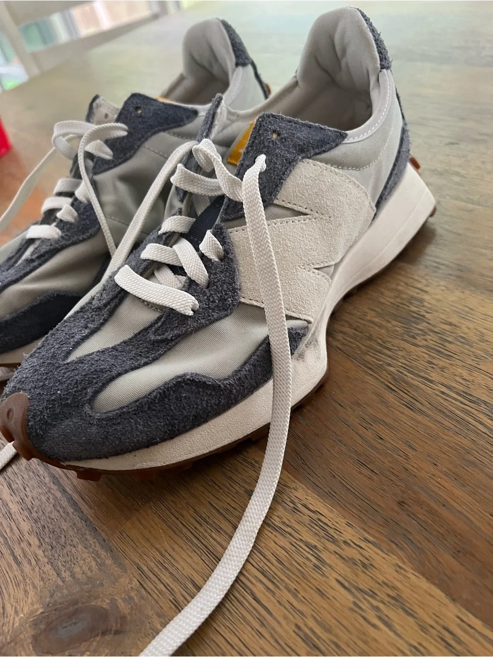 New Balance 327 Dark Arctic Grey Olivine Women’s 8.5 / Men’s 7